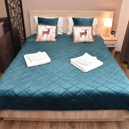 Apartman Pleasure M4 Milmari *